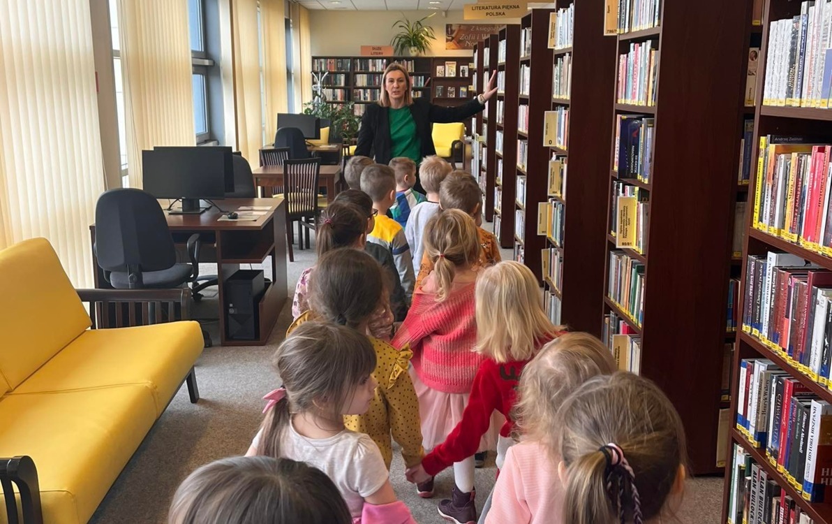 Zdjęcie do Wizyta w Bibliotece. Misie z Przedszkola nr. 3 w Błoniu. 